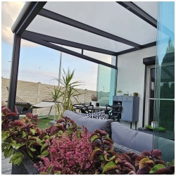 Przytulny taras z zadaszeniem 4,06 x 2,50 m – komfortowa strefa relaksu