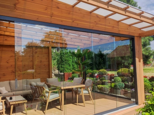 Realizacja 52 - szyby przesuwne - konstrukcja drewniana, Międzychód