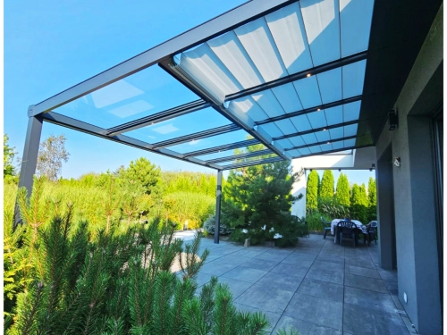 Realizacja 54 - zadaszenie plus rolety elektryczne dachowe Wielkopolska